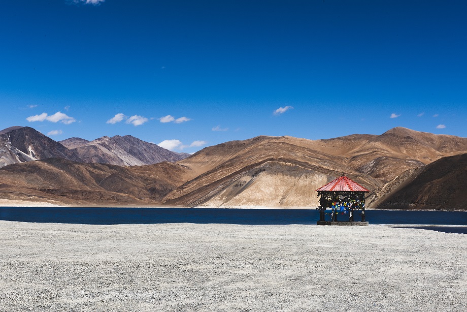 ladakh lake