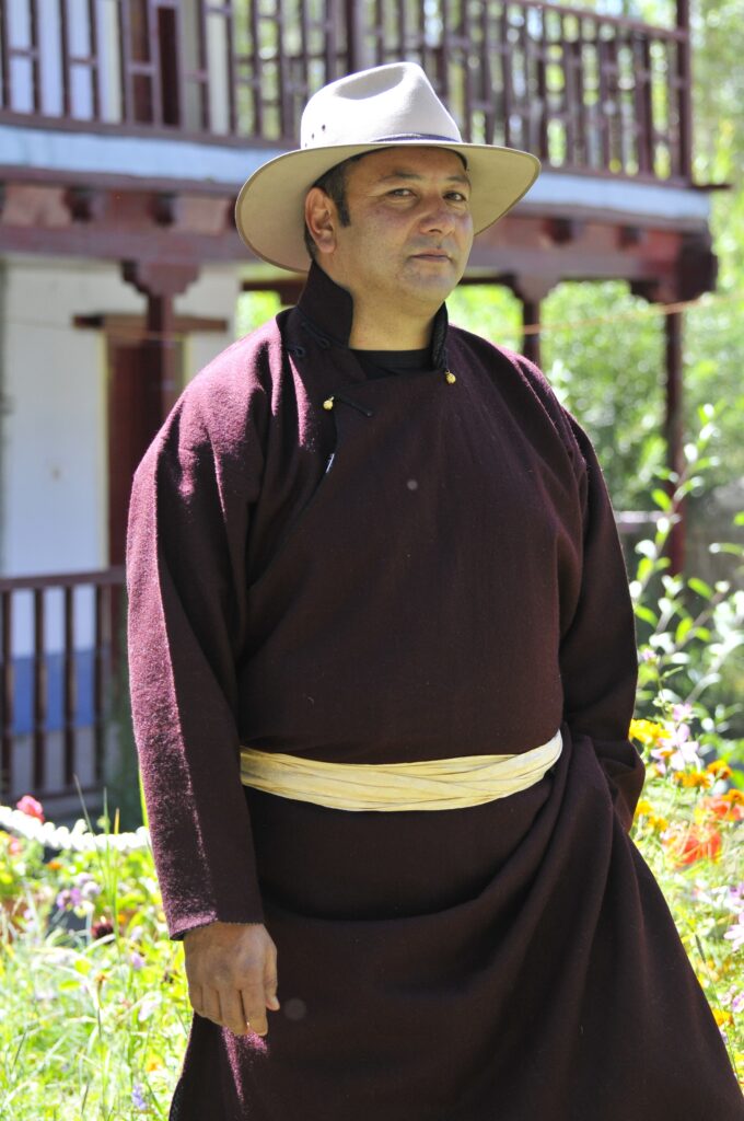 Ladakh Traditional Dress: Goncha